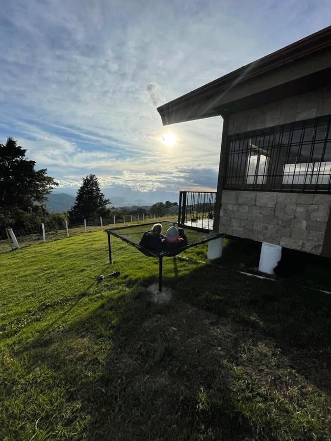 Cabanas La Montanuela Llano Grande (Cartago) Exterior foto